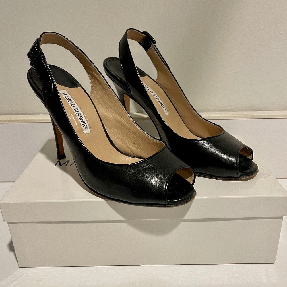 Manolo Blahnik Black Leather Slingback size 38 / 8